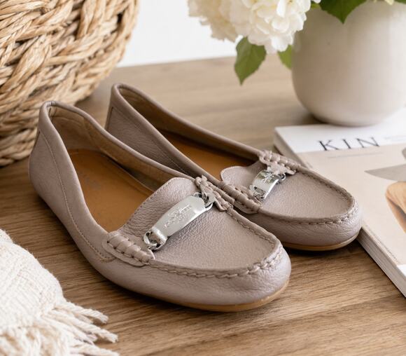 Coach Shoes - COACH Olive A7751 Taupe Pebbled Leather Women’s Loafer Size 8B